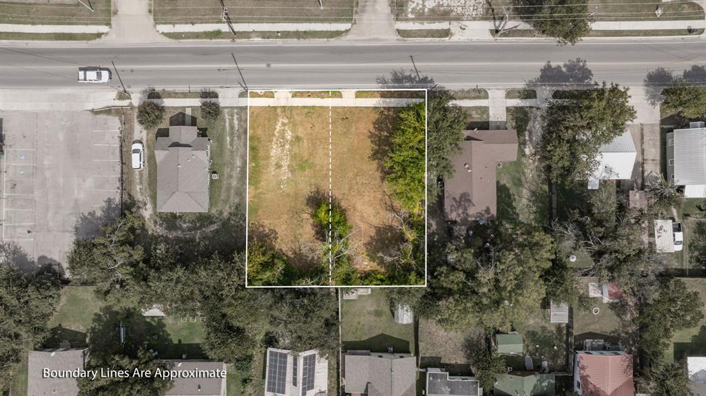 Looking to build in a prime location, on the heavily traveled Graham St in Stephenville, Texas? LOOK NO FURTHER! Here is nearly a quarter acre, vacant and ready to build on, at under $18 per FT. Curbs are cut for easy access, and this property is ready to change hands. This property is located very close to the Harris Methodist Hospital and the Stephenville post office. Current Zoning is B-2 Retail and Commercial Business. Future Land Use, per the city map, is Community Core.