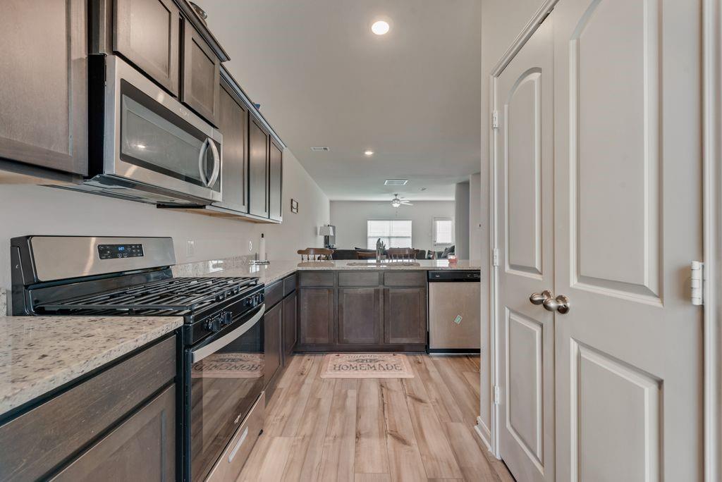 Vista West II - Residential