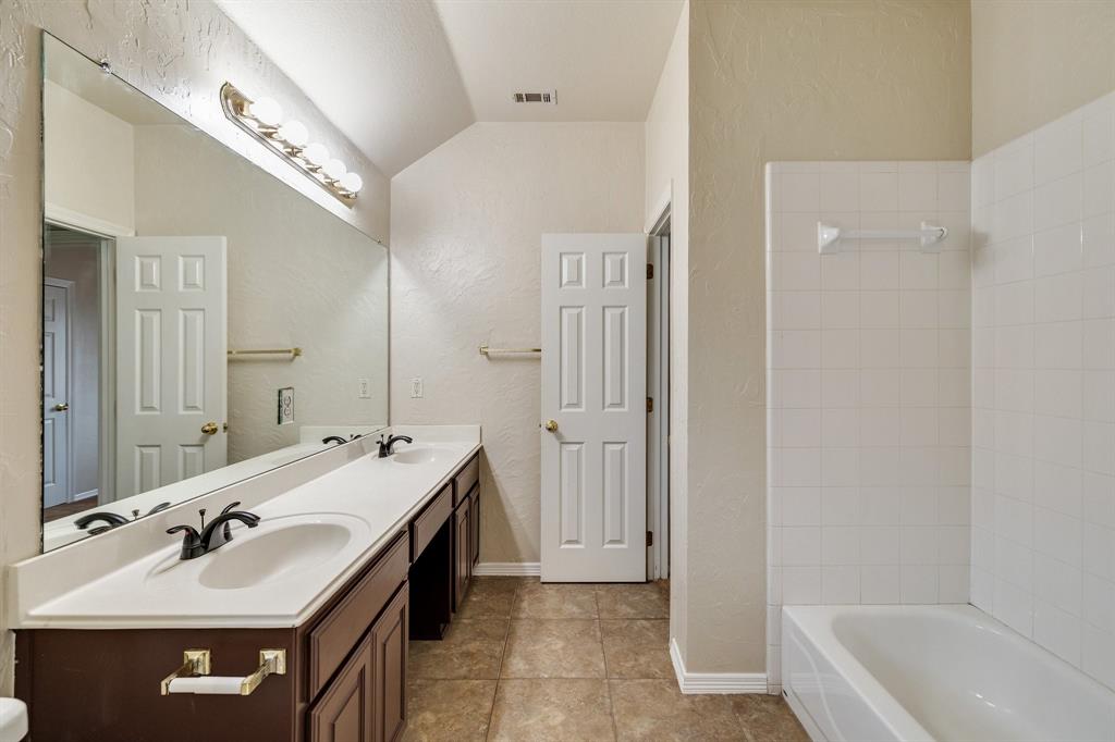 Frankford Estates Ph 2 - Residential Lease