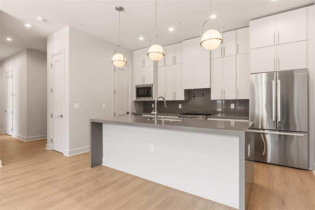Mansfield R A - Residential