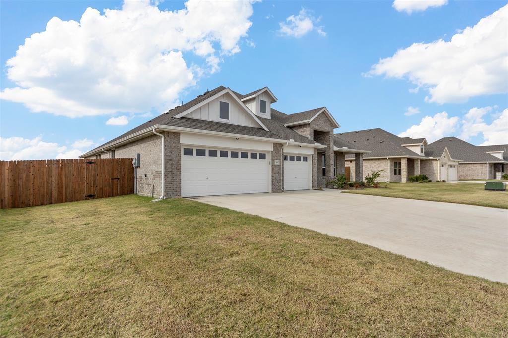 Meadow Ridge Estate - Residential