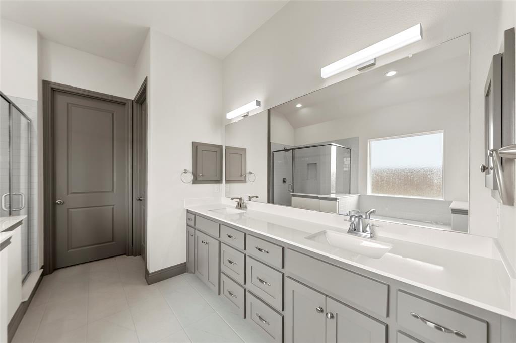 Meadow Ridge Estate - Residential