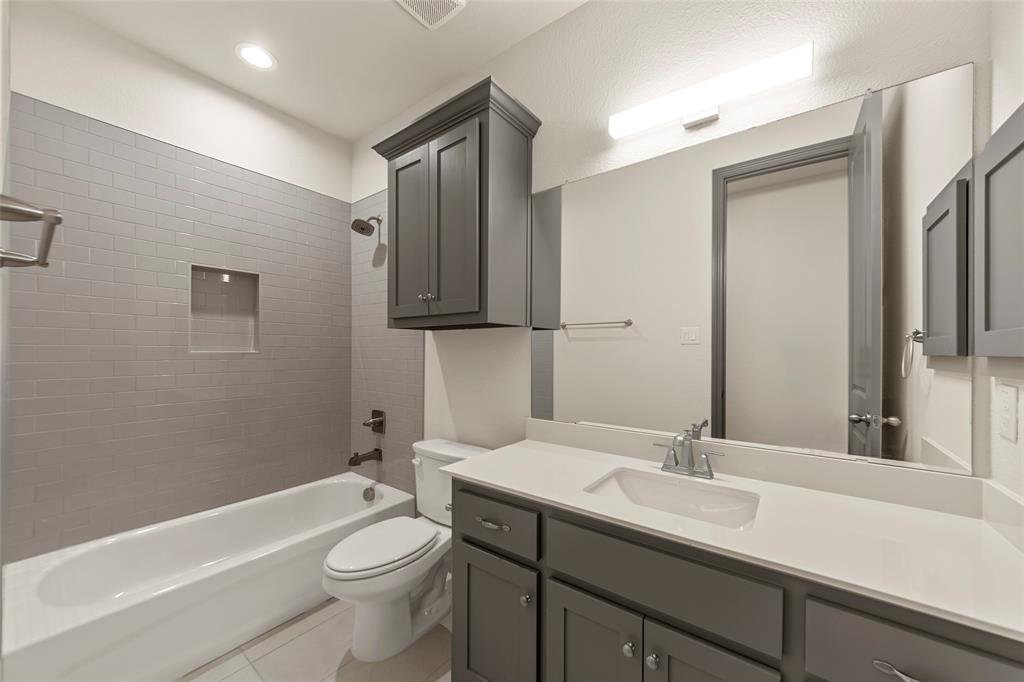 Meadow Ridge Estate - Residential