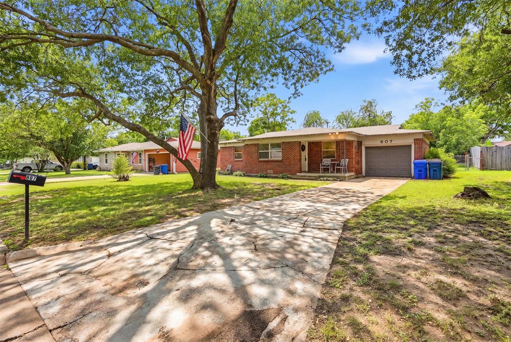 Meadow Heights - Residential