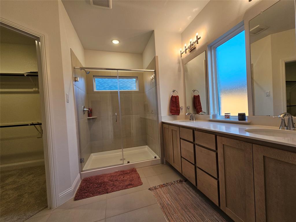 Enclave At Meadow Run, The - Residential Lease
