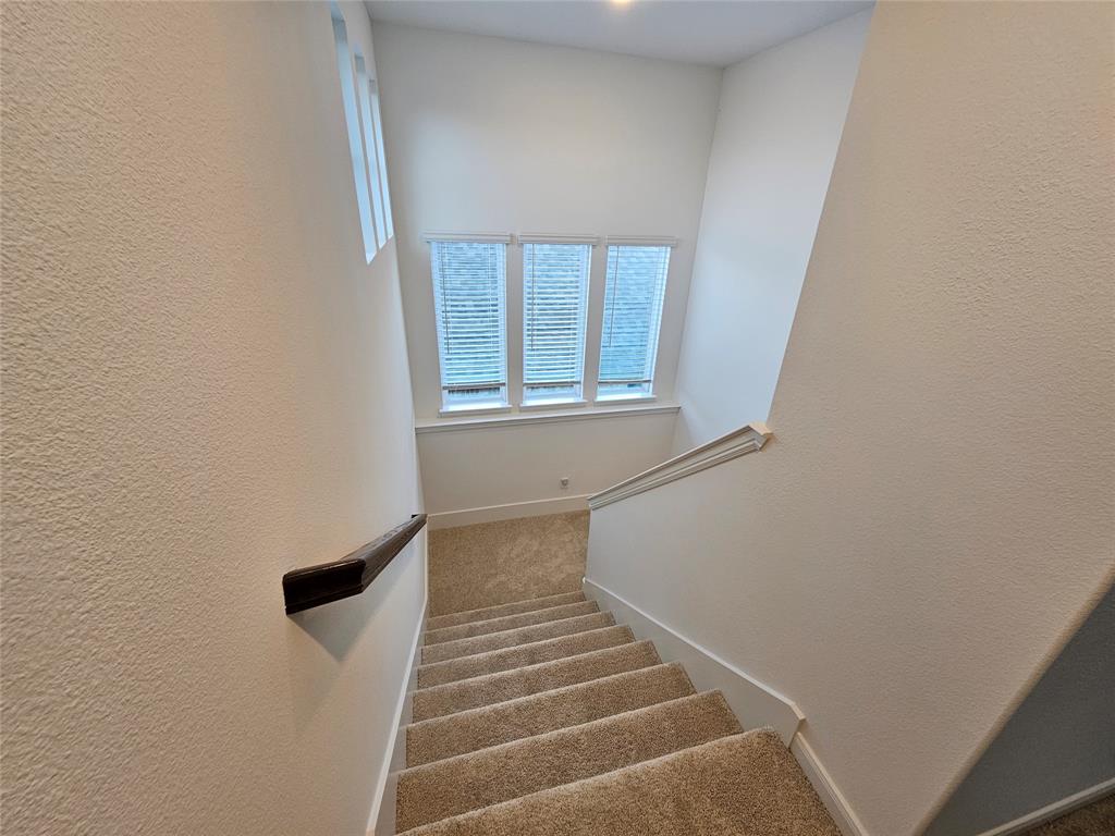 Enclave At Meadow Run, The - Residential Lease