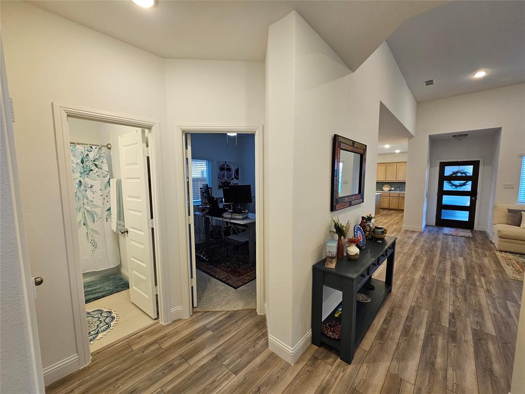 Enclave At Meadow Run, The - Residential Lease