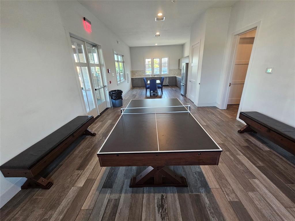 Enclave At Meadow Run, The - Residential Lease