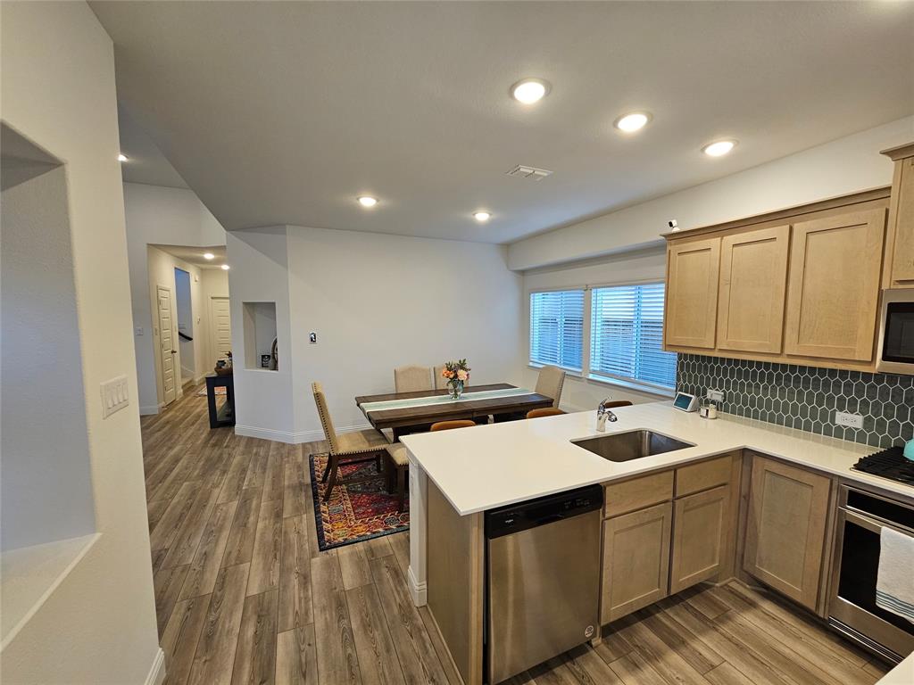 Enclave At Meadow Run, The - Residential Lease
