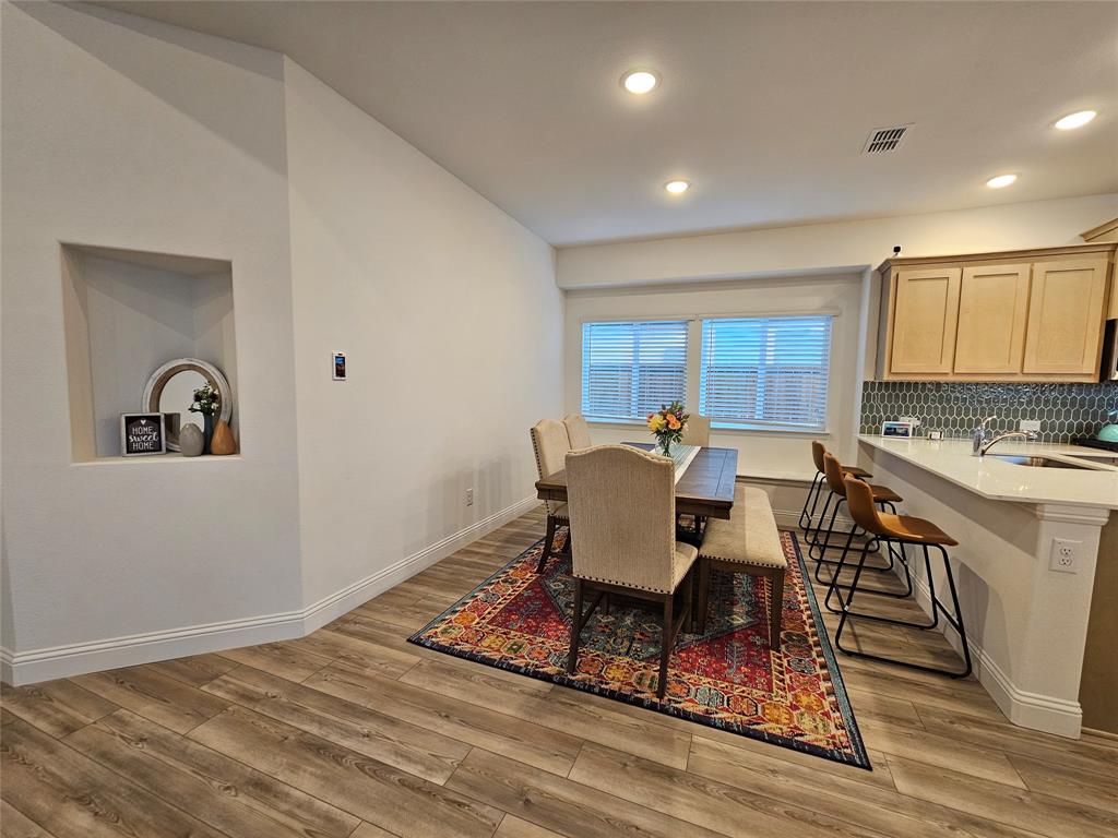 Enclave At Meadow Run, The - Residential Lease