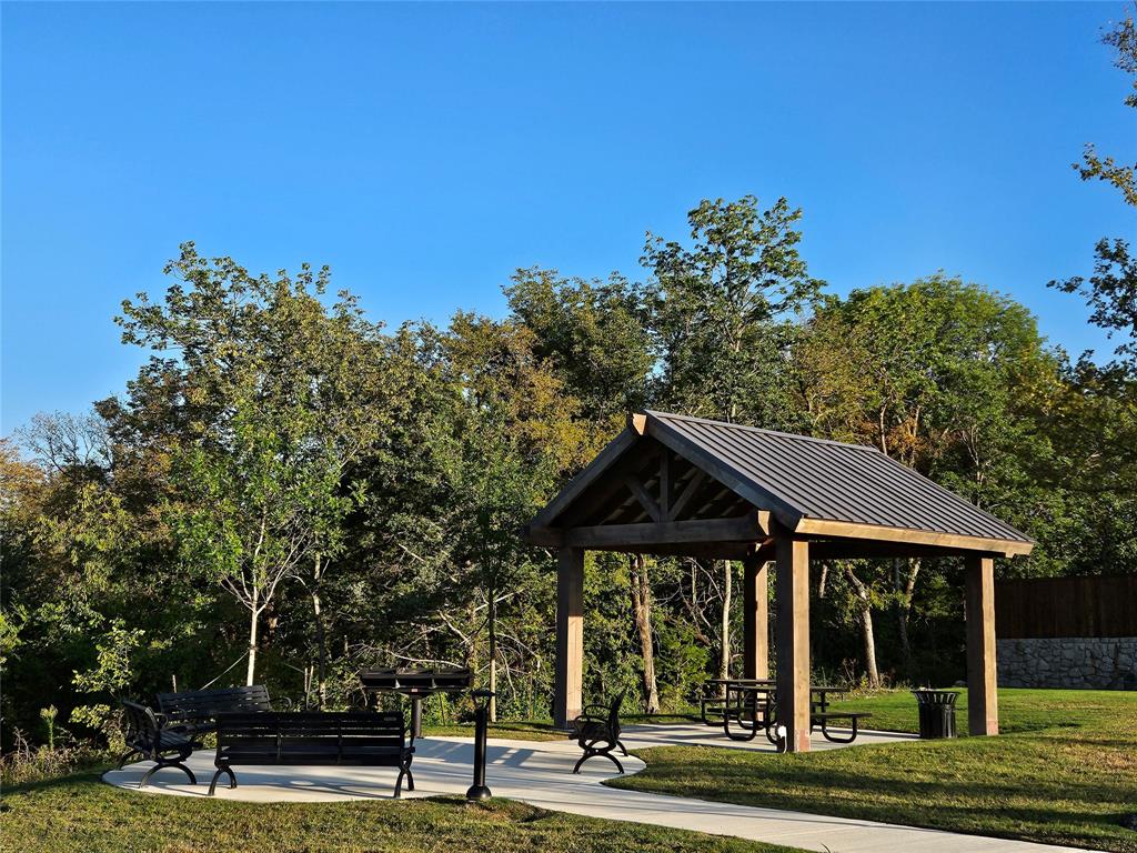 Enclave At Meadow Run, The - Residential Lease