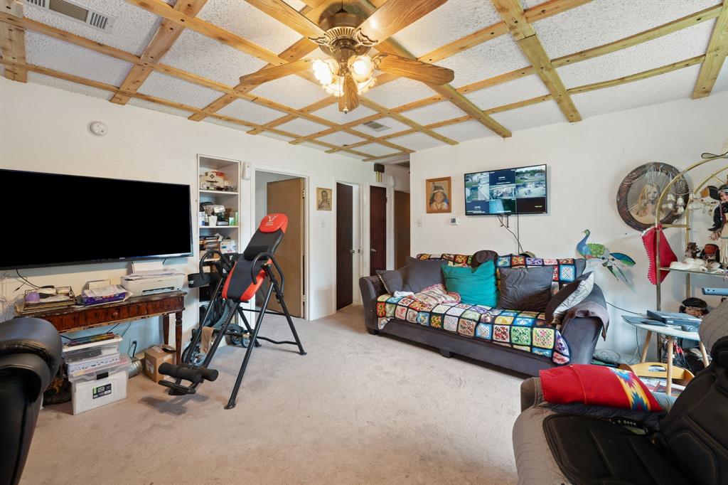 Fairmeadows 03 - Residential