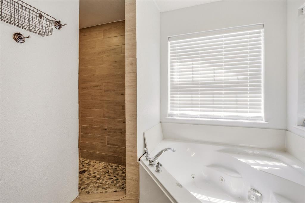 A0111 B B B & C R R CO - Residential