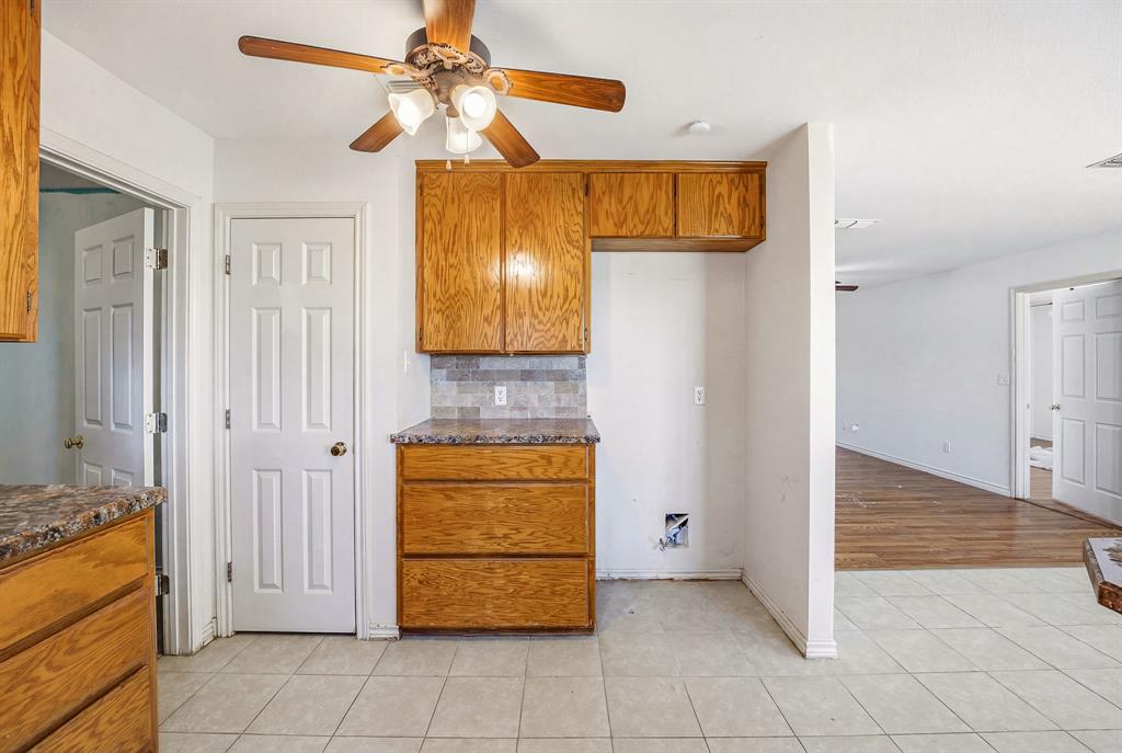 A0111 B B B & C R R CO - Residential