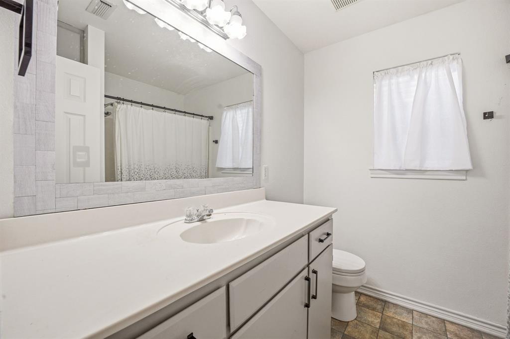 A0111 B B B & C R R CO - Residential