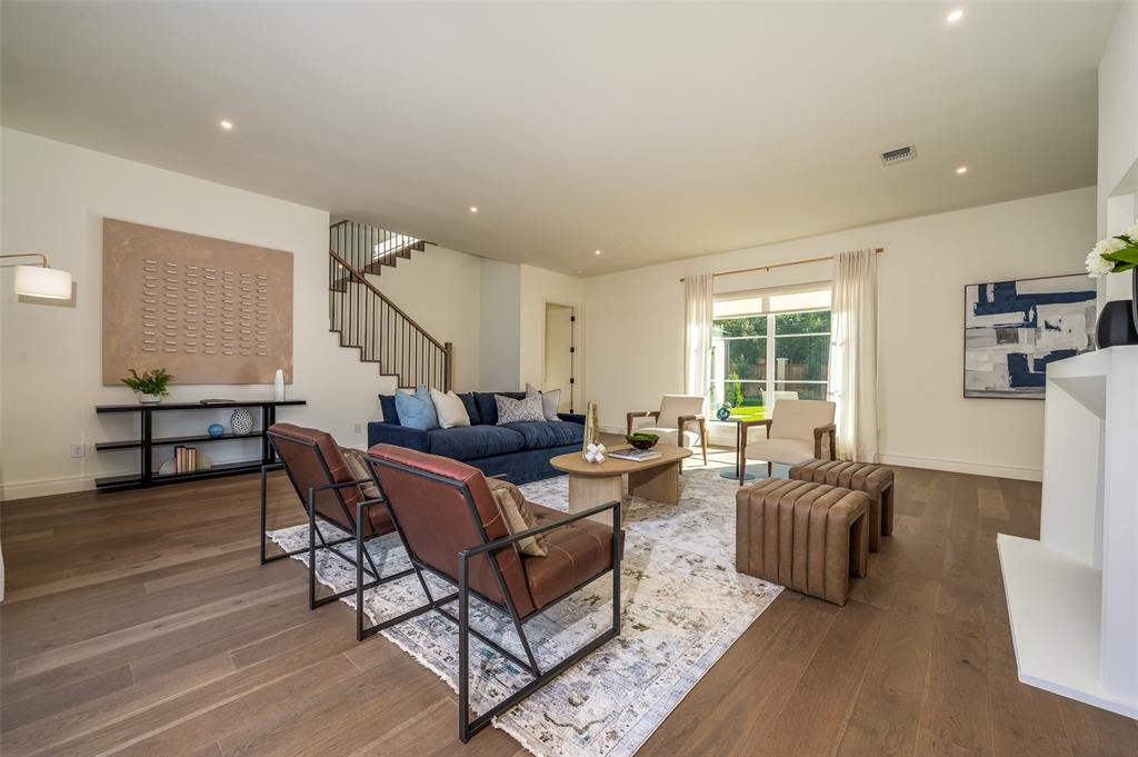 Royal Oaks Park - Residential
