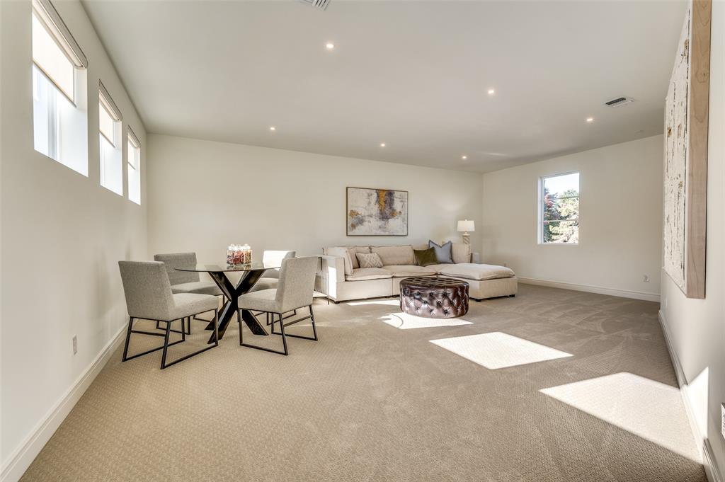 Royal Oaks Park - Residential