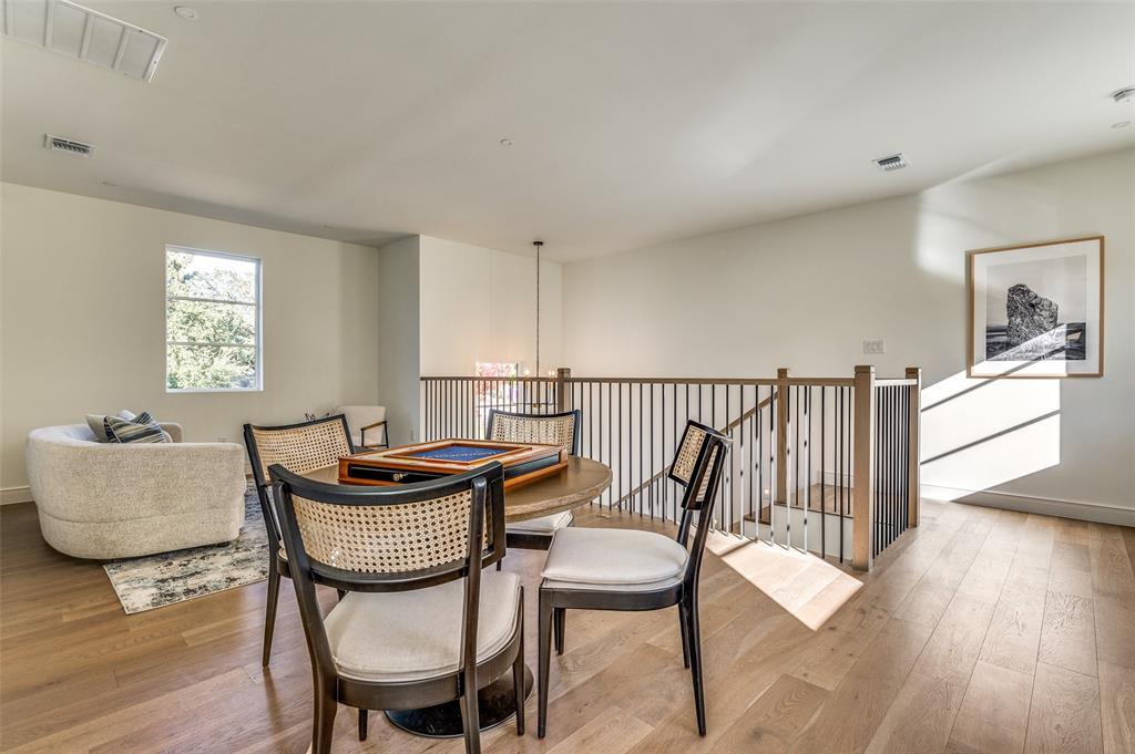 Royal Oaks Park - Residential
