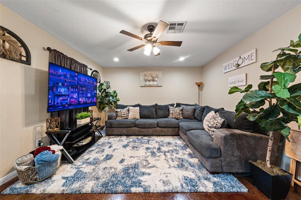 1617 Cumberland - Residential Income