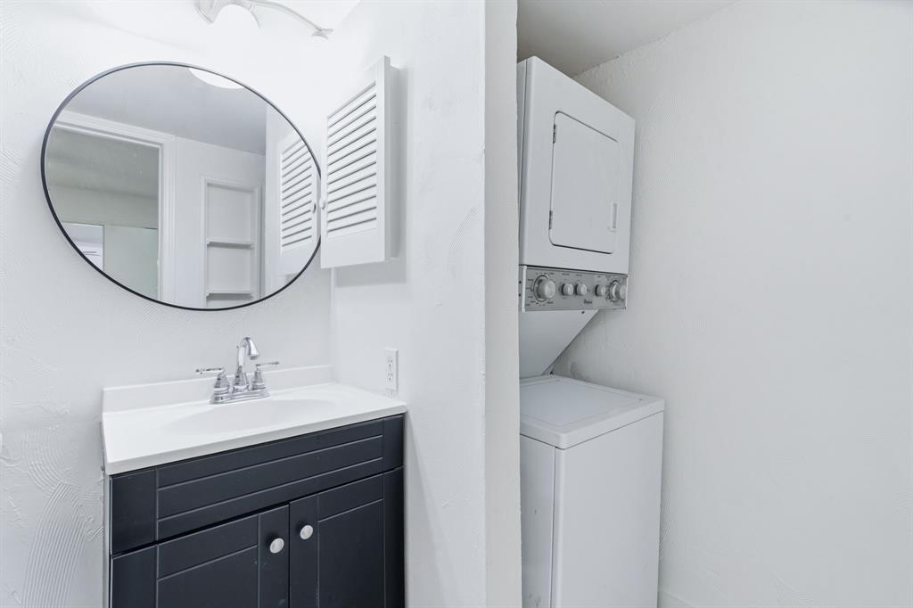 University Park Condo - Residential Income