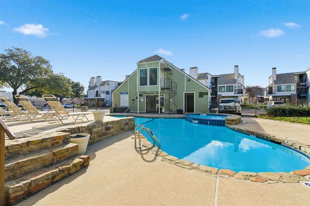 University Park Condo - Residential Income