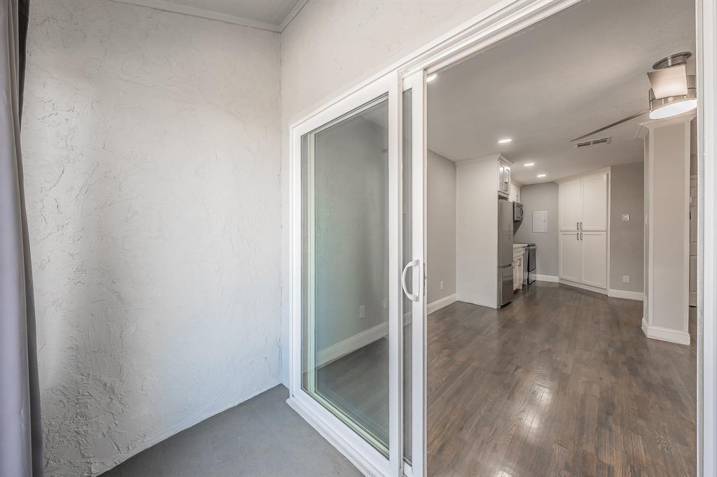 Ashton Square Condo - Residential
