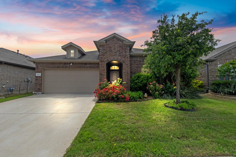 ** MOTIVATED SELLER**
NO MUD, NO PID
Seller offering $5000 towards closing costs with acceptable offer.

Welcome to this beautifully maintained 3-bedroom, 2-bath home with a versatile flex room in the highly sought-after Trails of Elizabeth Creek community in Justin. Offering 2,010 square feet of thoughtfully designed living space, this home features an open-concept layout ideal for both everyday living and entertaining. Enjoy tile flooring throughout—no carpet—along with ceiling fans in all bedrooms for added comfort.

The spacious kitchen flows seamlessly into the living and dining areas, creating a bright and inviting atmosphere. The flex room provides the perfect space for a home office, playroom, or additional living area to suit your needs. The private primary suite offers a relaxing retreat, while the secondary bedrooms are well-sized and functional.

Residents of Trails of Elizabeth Creek enjoy resort-style amenities, including a lazy river, community pool, scenic ponds, and multiple playgrounds. Located within award-winning Northwest ISD, with the elementary school conveniently situated within the neighborhood.

Ideally positioned near Highway 114 with easy access to the 114 & 35 corridor, this home is just minutes from Tanger Outlets, Buc-ee’s, and Champions Circle Golf Course, offering convenient access to shopping, dining, and entertainment.