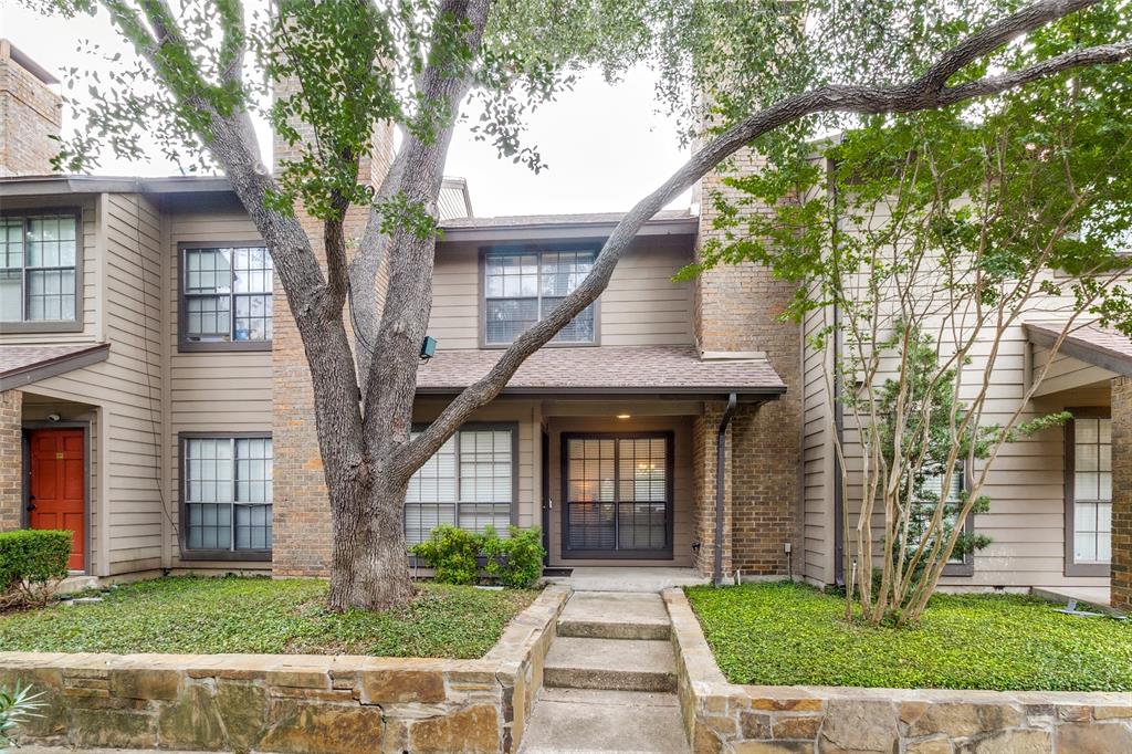 Glen Oaks Twnhms Condo - Residential