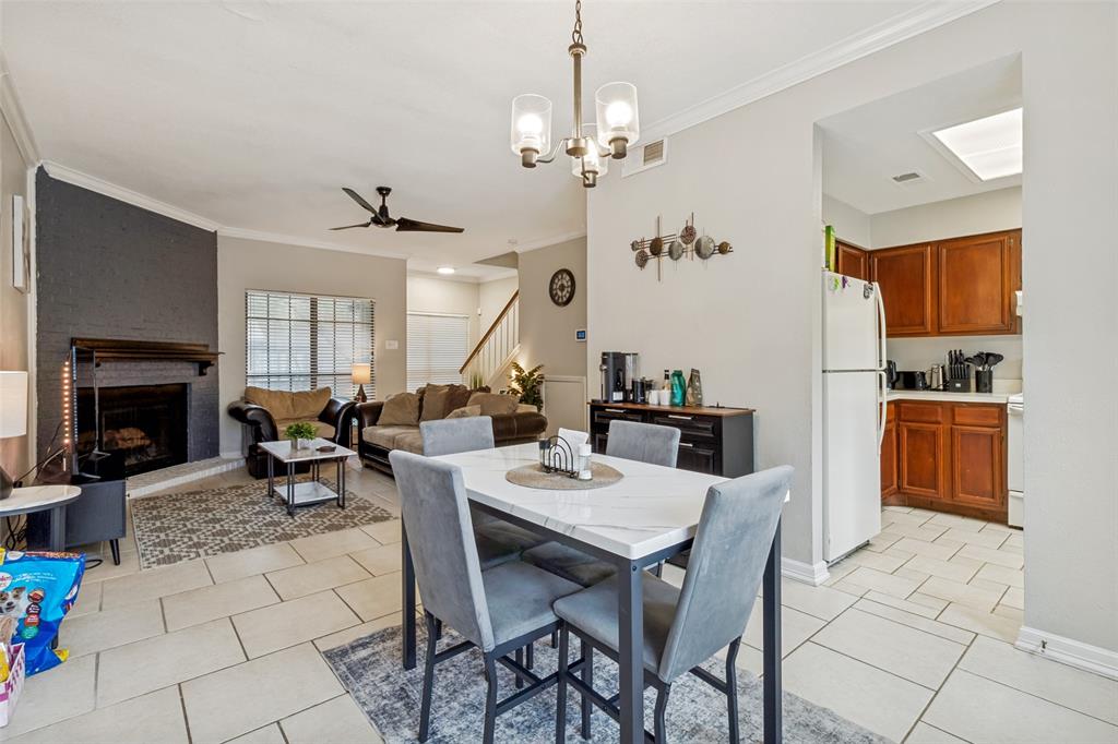 Glen Oaks Twnhms Condo - Residential