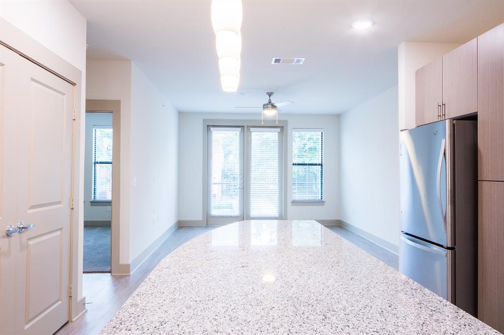 Bowaer & Lemmons Oak Lann & N - Residential Lease