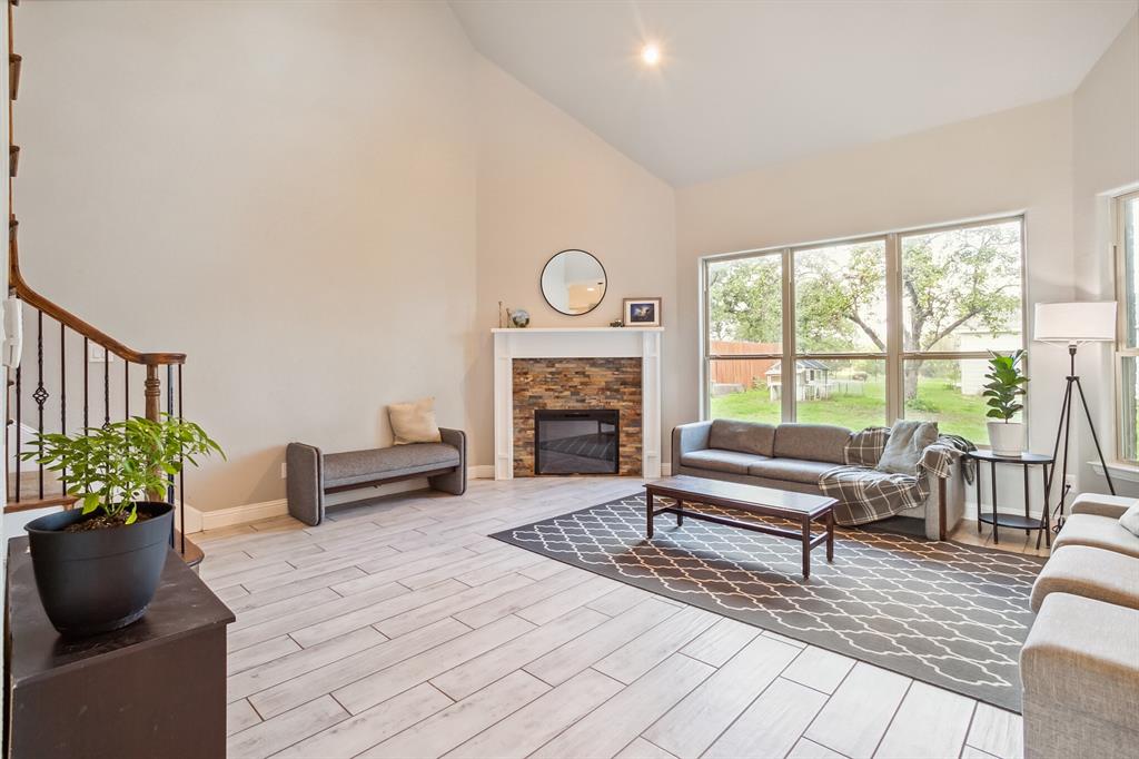 Ridgecrest Ests - Residential