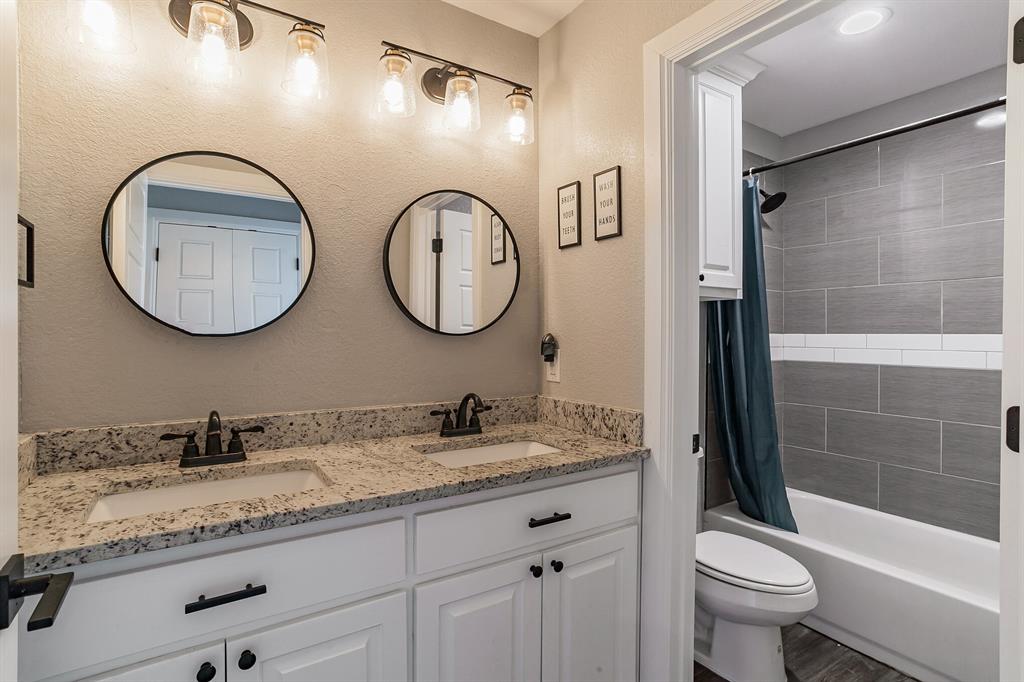 Ridgecrest Ests - Residential