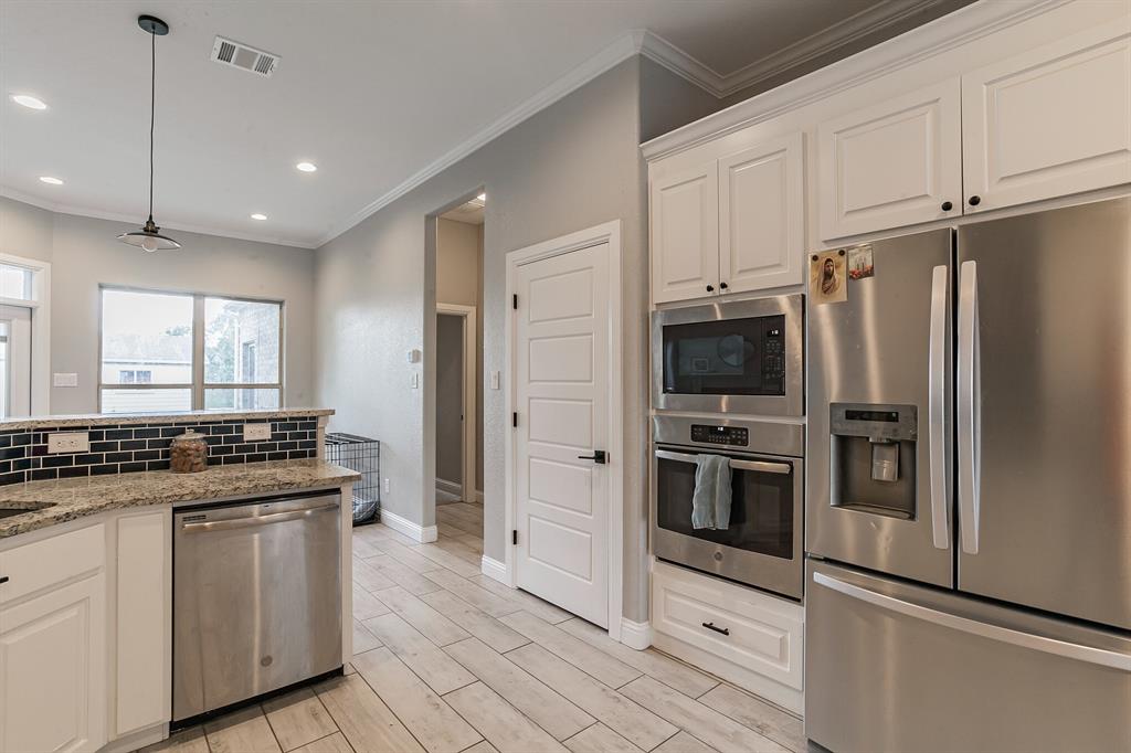 Ridgecrest Ests - Residential