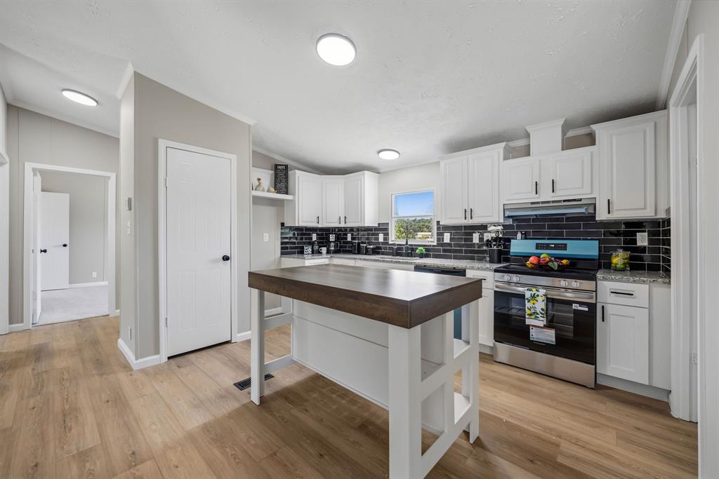 Oak Meadows IV - Residential