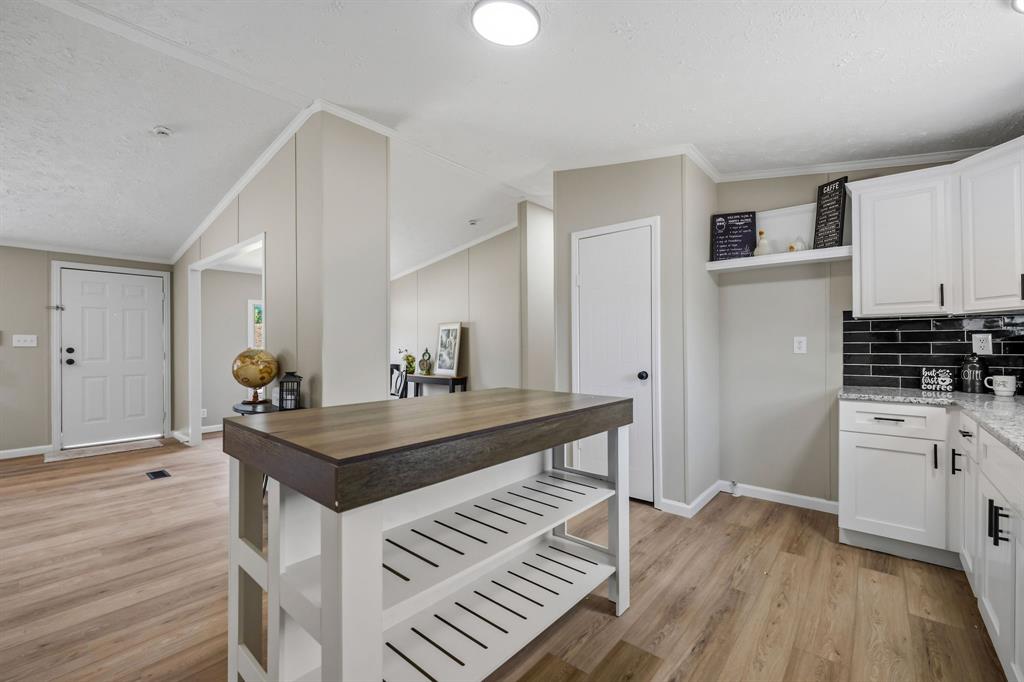 Oak Meadows IV - Residential
