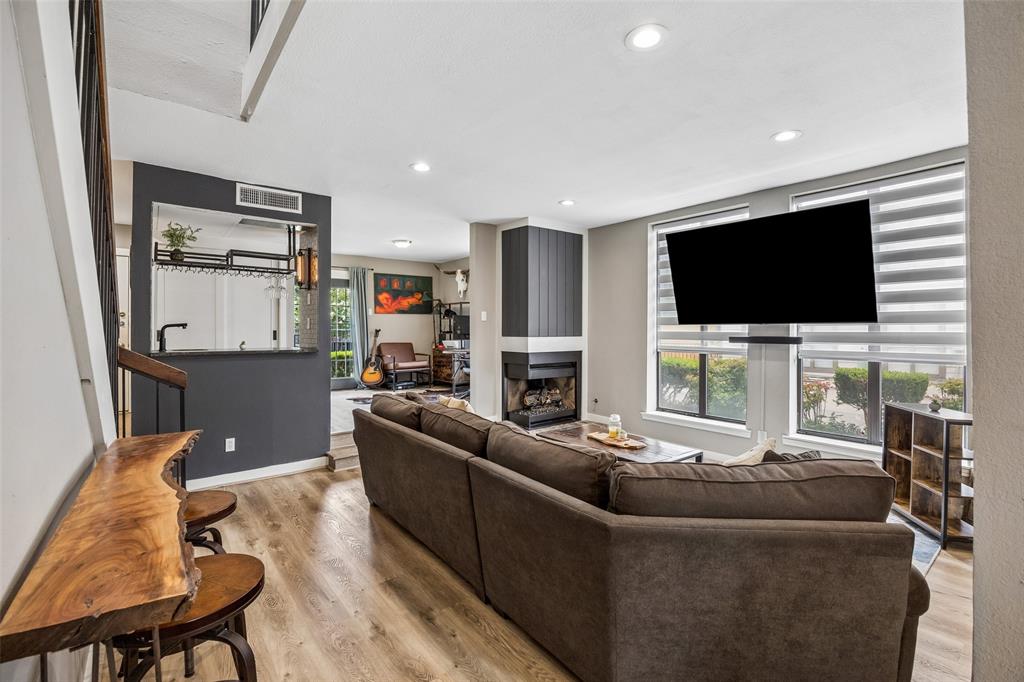 Holly Oaks Twnhms - Residential