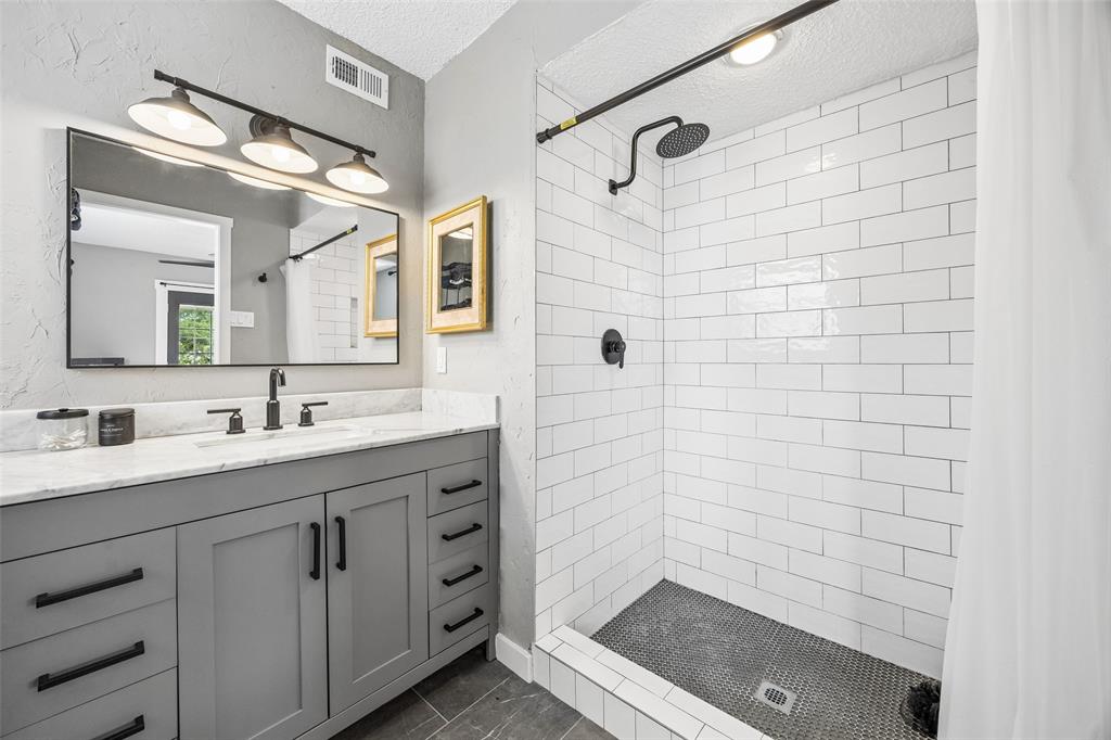 Holly Oaks Twnhms - Residential