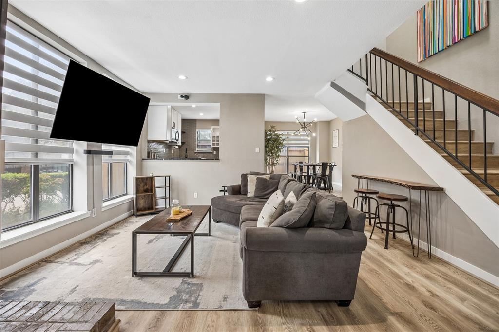 Holly Oaks Twnhms - Residential