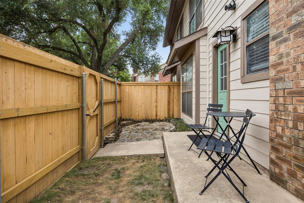 Holly Oaks Twnhms - Residential