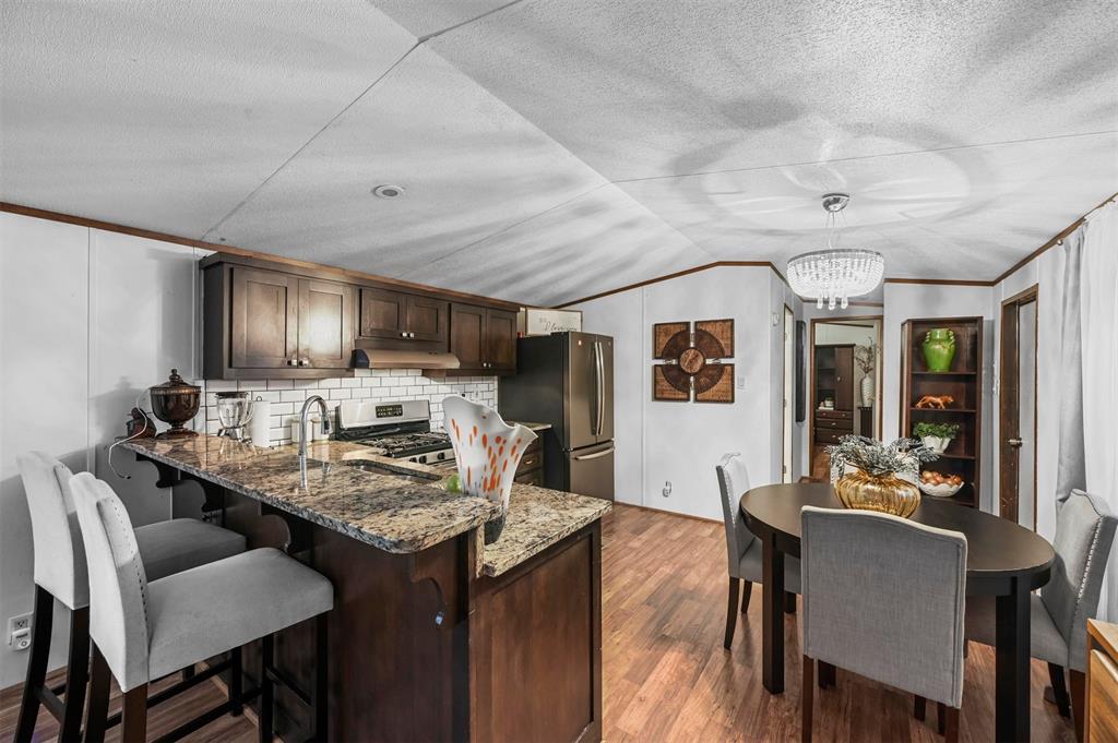 Knob Hill Mobile Home Park - Residential