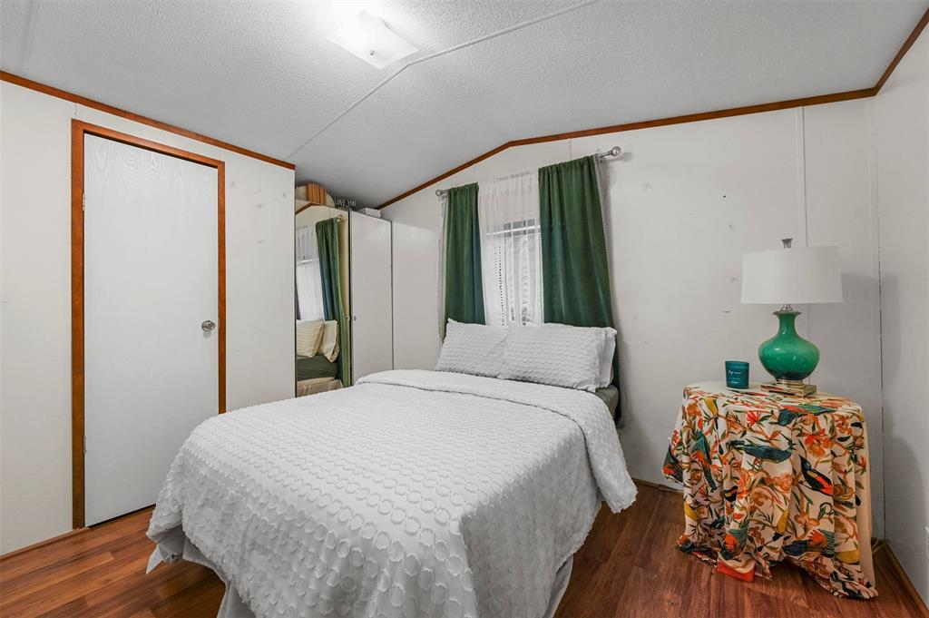 Knob Hill Mobile Home Park - Residential