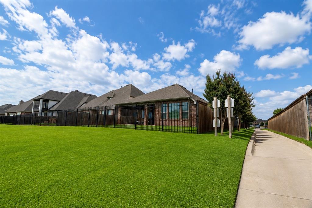 Lakes River Trls East - Residential