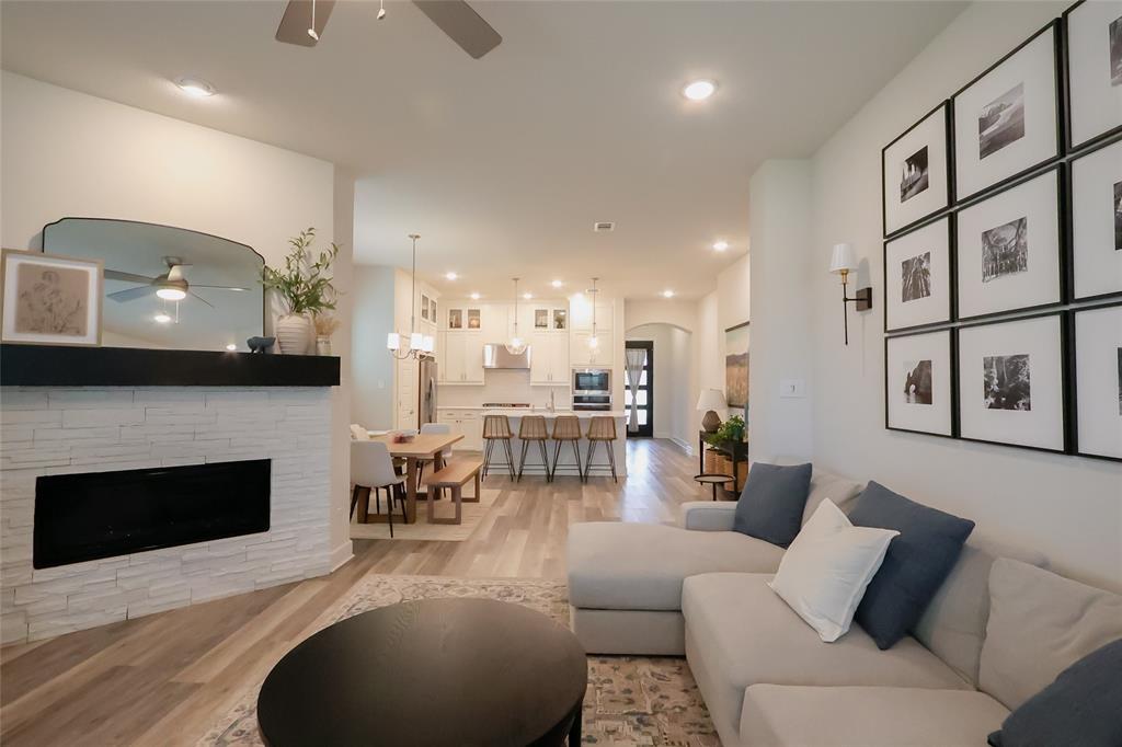 Lakes River Trls East - Residential