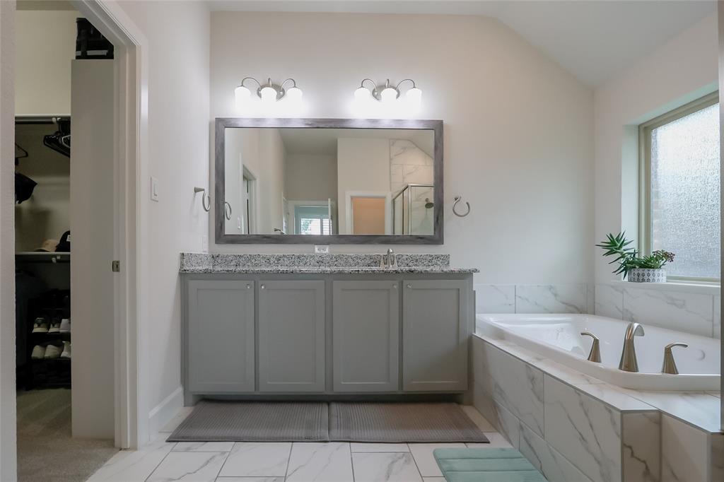 Lakes River Trls East - Residential