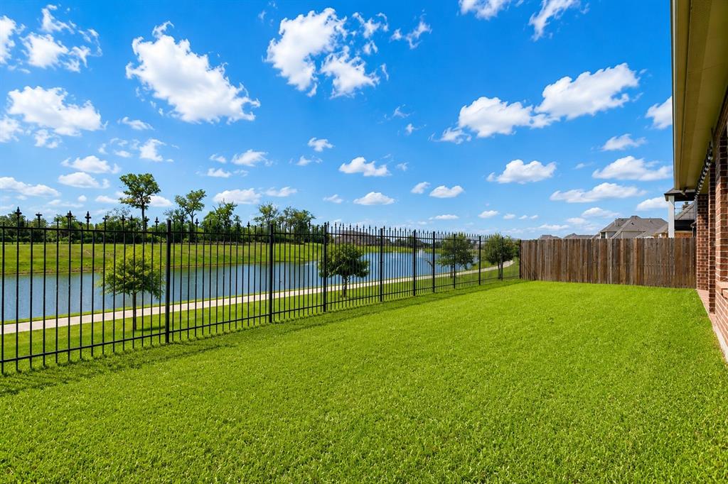Lakes River Trls East - Residential