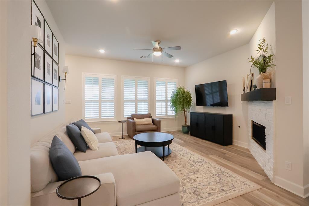 Lakes River Trls East - Residential