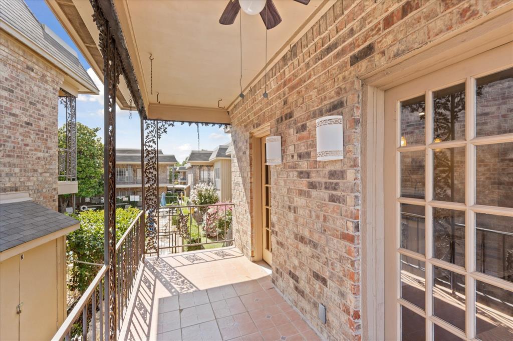Royale Orleans South Condo - Residential