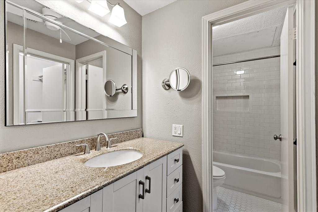 Royale Orleans South Condo - Residential