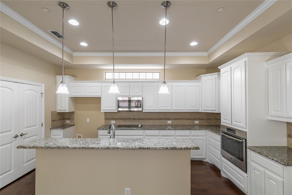 Villas Of Stone Glen Condos - Residential