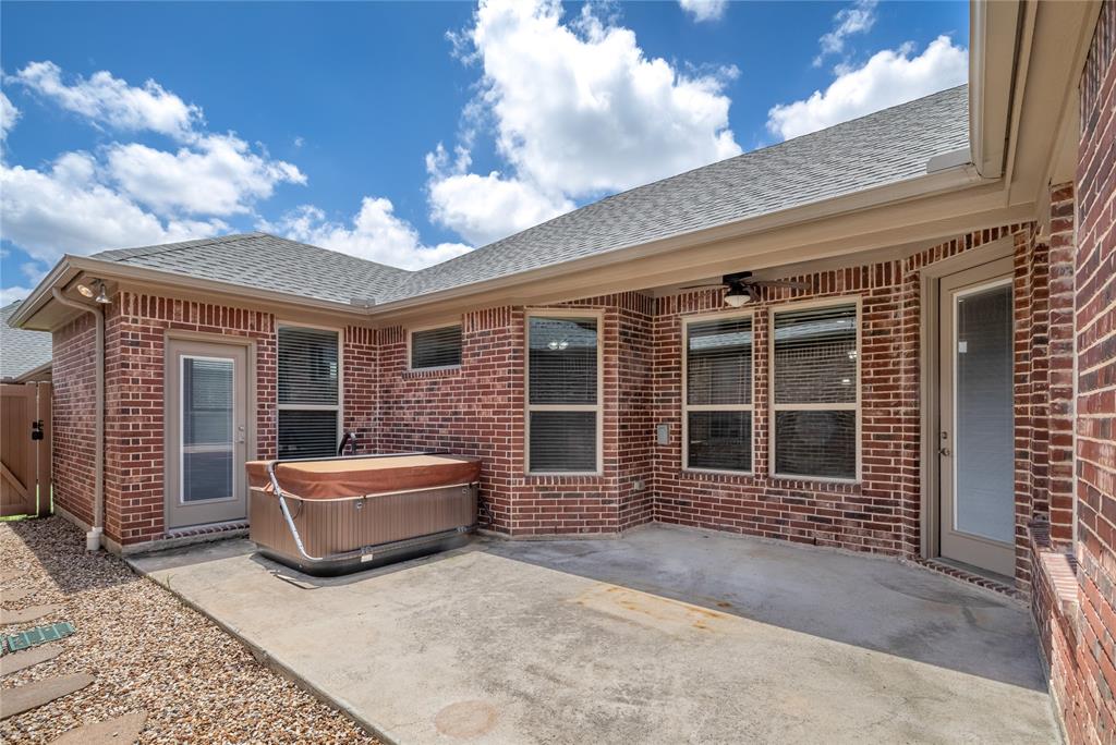 Villas Of Stone Glen Condos - Residential
